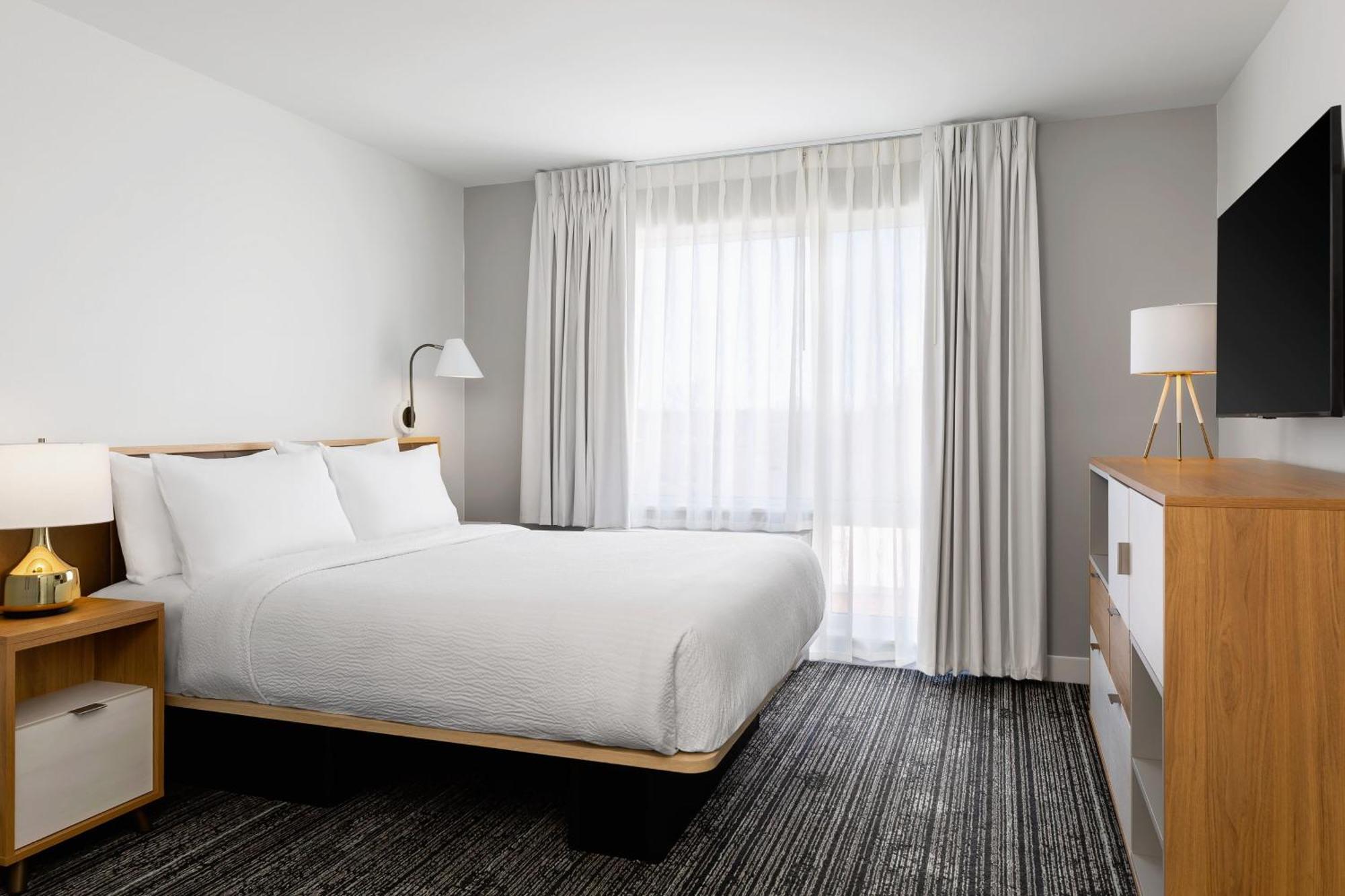 Towneplace Suites By Marriott Iron Mountain Exterior foto